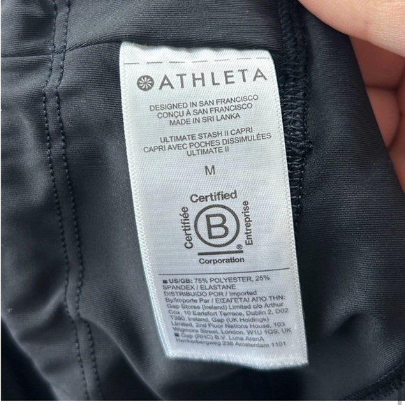 Athleta ultimate stash capri leggings M. Navy blue - Picture 5 of 5